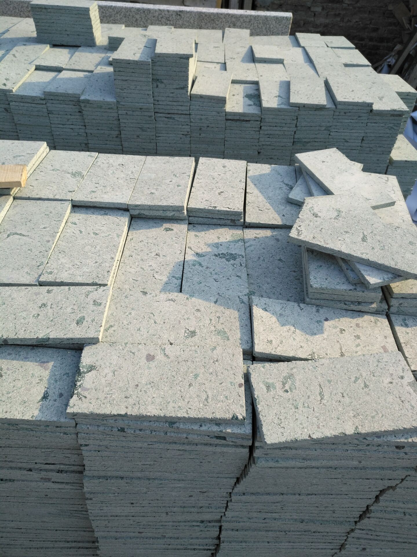 China Green Sukabumi Swimming Pool stone 
